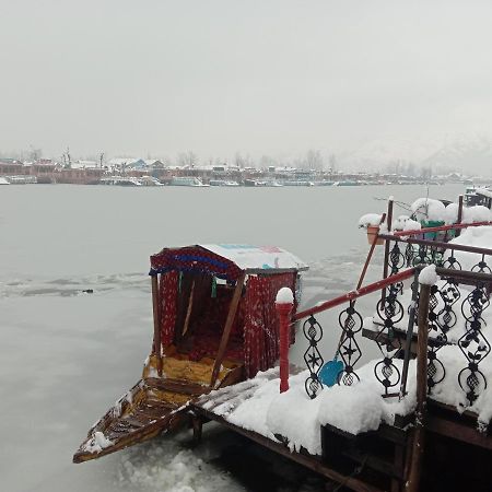 New Bombay Heritage Group Of House Boat ศรีนาการ์ ภายนอก รูปภาพ