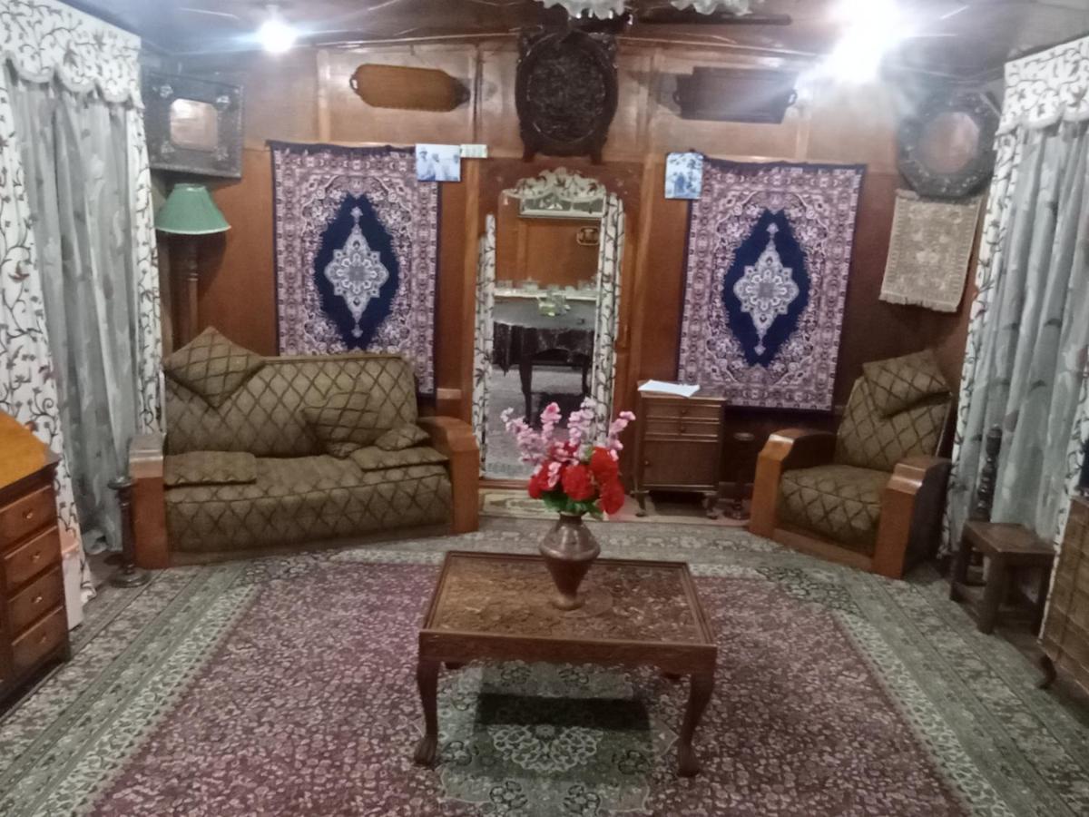 New Bombay Heritage Group Of House Boat ศรีนาการ์ ภายนอก รูปภาพ
