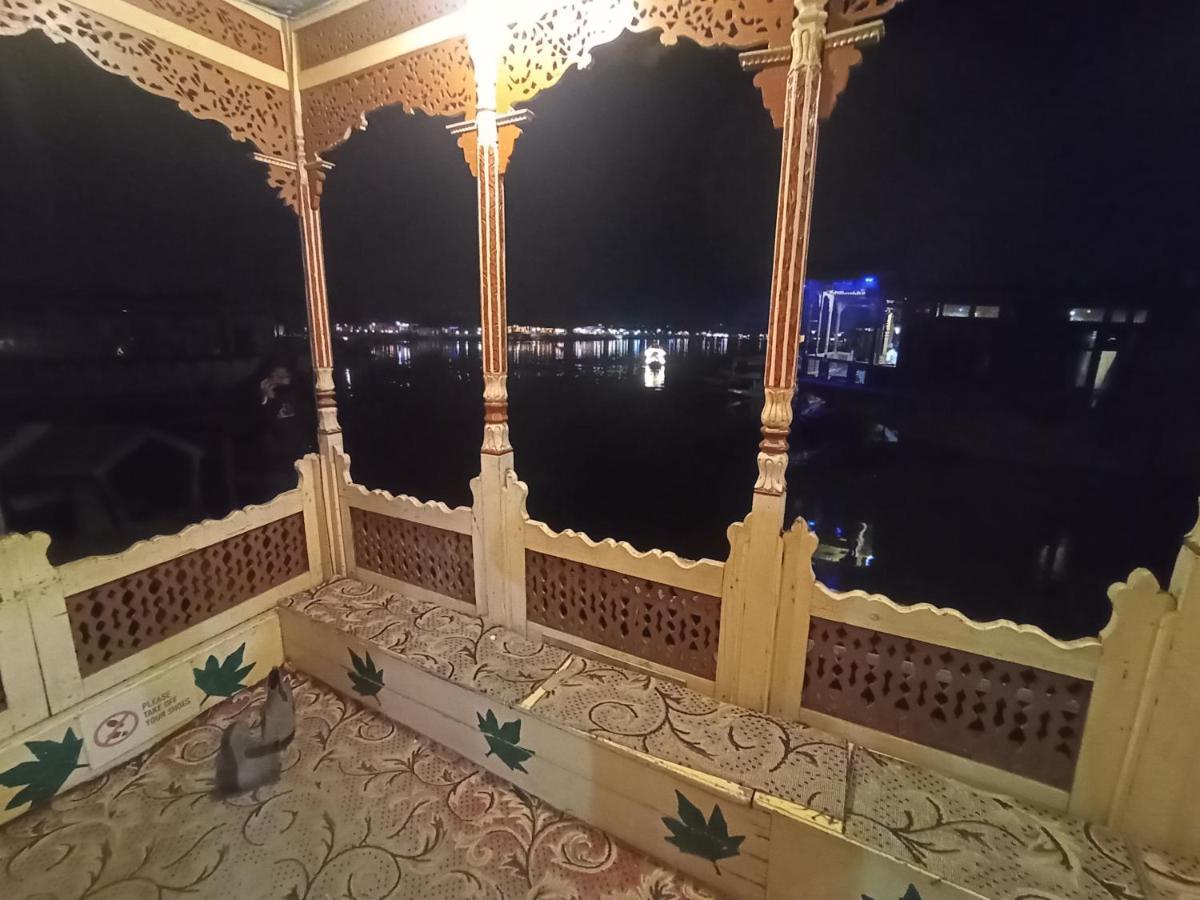 New Bombay Heritage Group Of House Boat ศรีนาการ์ ภายนอก รูปภาพ